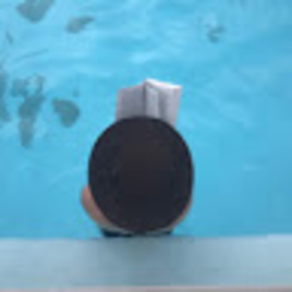 Meet your Posher, Miranda - Picture 2 of 6